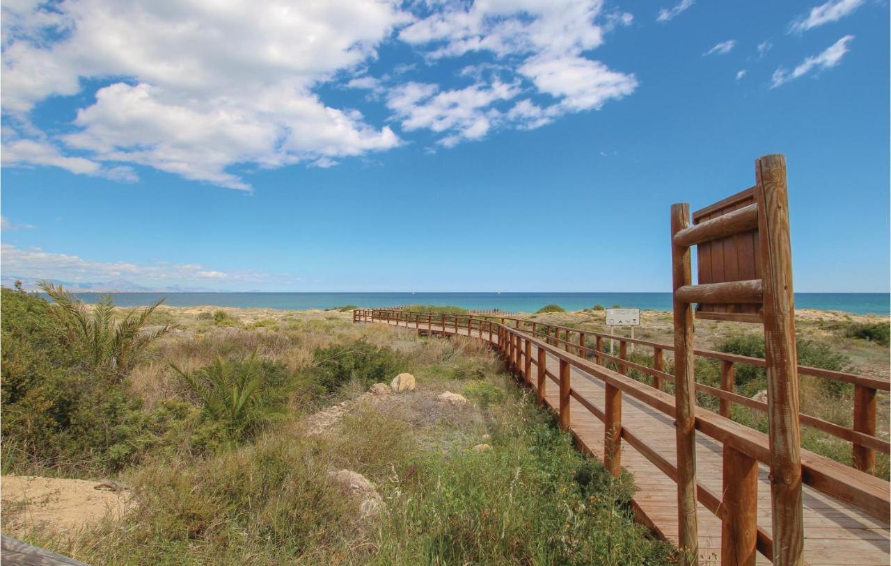 Nice Apartment In Santa Pola With Kitchenette ภายนอก รูปภาพ